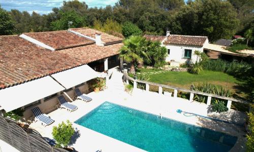 Villa au calme à Grasse, 500 m², 2 appartements indépendants et une petite villa séparée, piscine